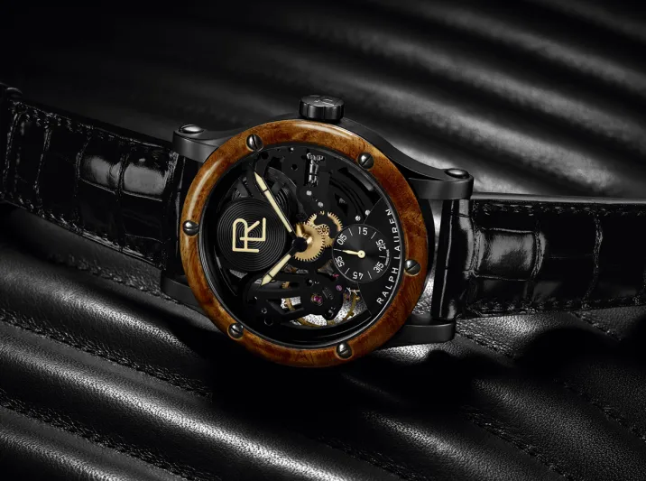 بالصور..ساعة تجعلك ترتدي الوحش بوغاتي في معصم يدك