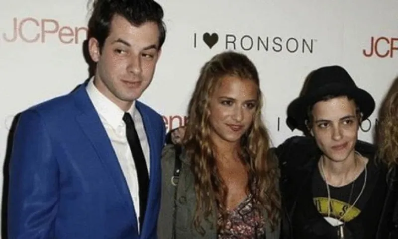 مشاهير لا تعرف أن لهم إخوة توأم