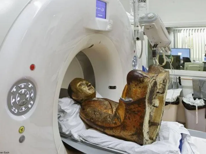 بالصورة: سر مذهل لن يخطر على البال.. داخل تمثال بوذا!