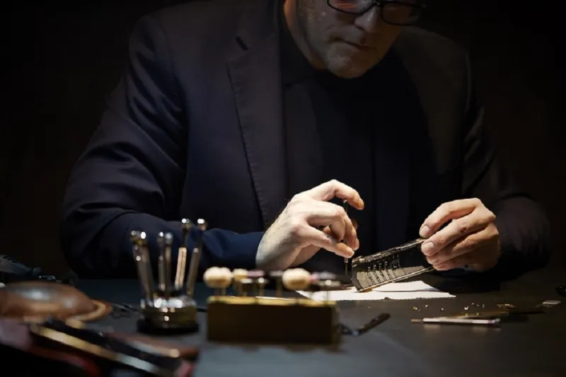 Vertu تطرح خدمة التعديل حسب الطلب في دولة الإمارات