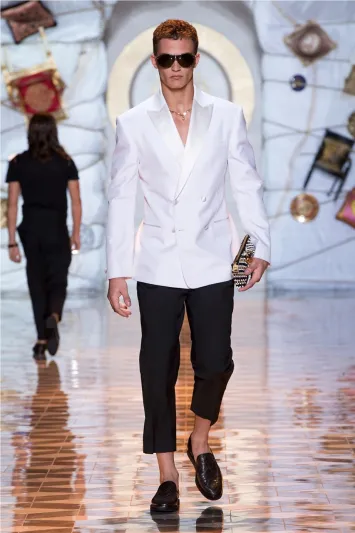 مجموعة فرساتشي الرجالية لموسم ربيع وصيف 2015