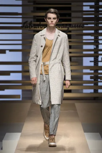 مجموعة ربيع/صيف 2015 للرجال من سلفاتوري فيراغامو