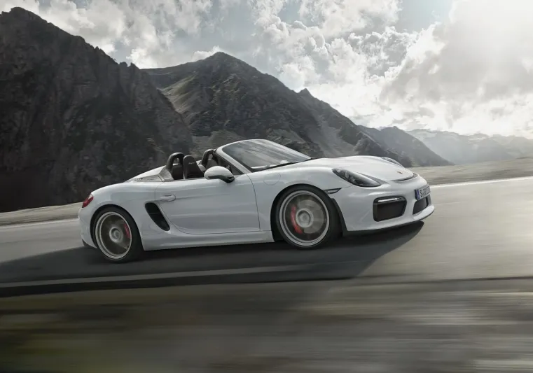 بالصور..السرعة و القوة في سيارة بورش” BOXSTER SPYDER” الجديدة
