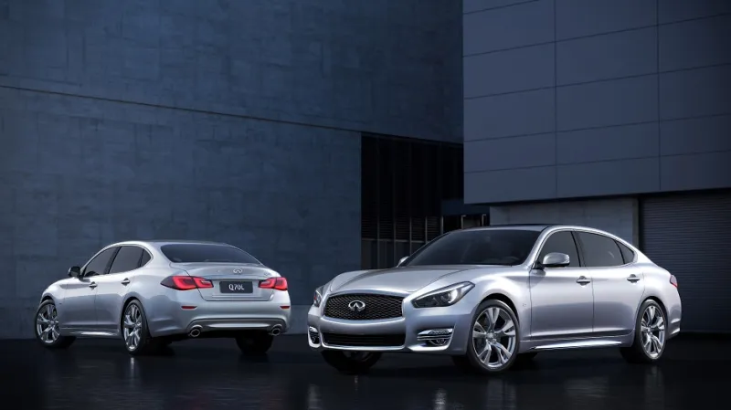 Infiniti unveils Q70L 