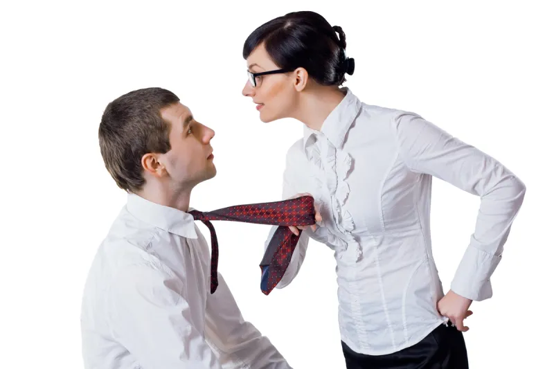 8 أشياء يتردد الرجل في إخبارها للمرأة