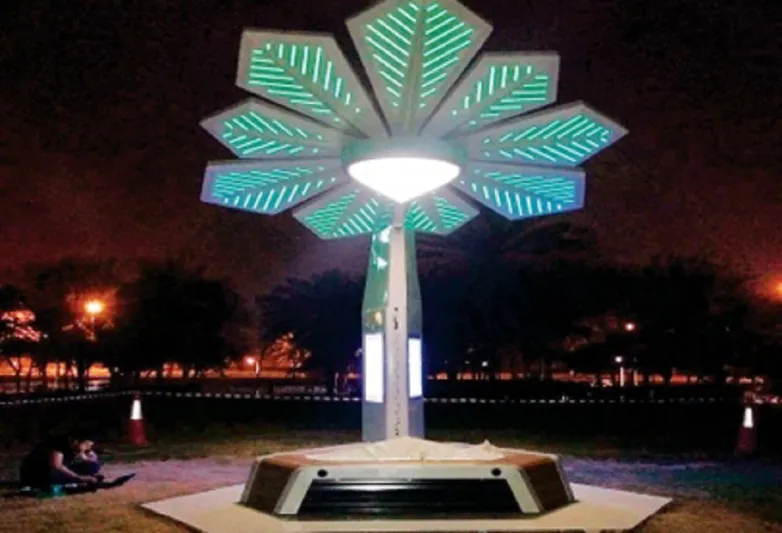 بالصور: "النخلة الذكية"... خدمات تفوق الخيال في دبي!