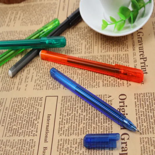 ما سر وجود ثقب في غطاء أقلام الحبر؟