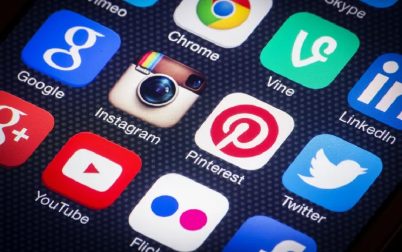 مليونيرات وسائل التواصل الإجتماعي كيف يكسبون الملايين؟