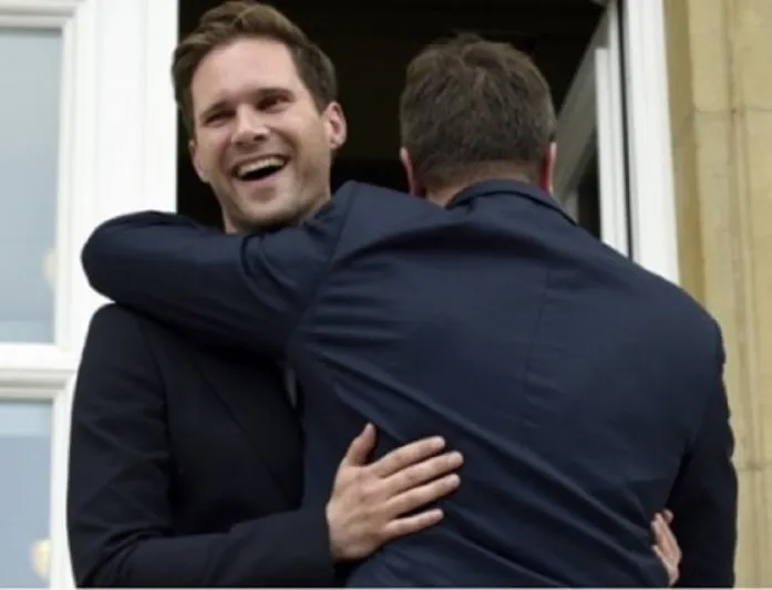 رئيس وزراء لوكسمبورغ يتزوج "صديقه"