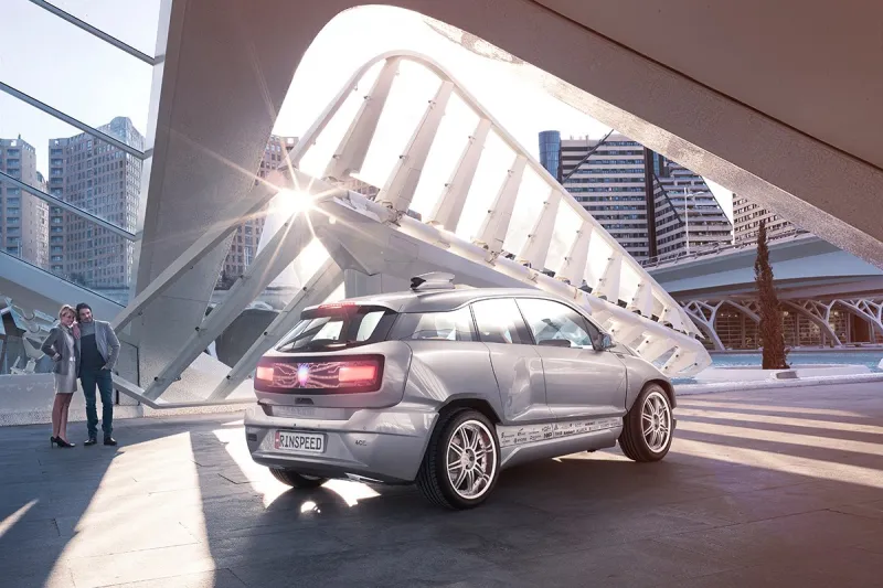 كارل أف بوشيرر تطرح ساعة مستوحاة من سيارة ” Budii “ الجديدة