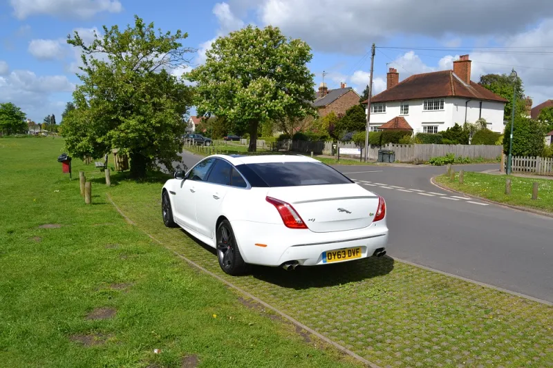 بالصور: 6 سيارات صالون فاخرة .. قريبا بلا سائق