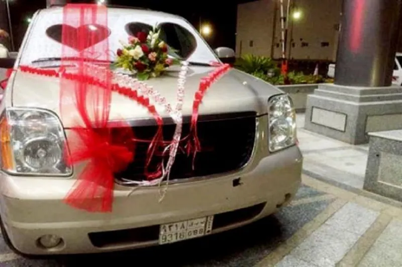 بالصور : بر سعودي بوالدته يشعل تويتر