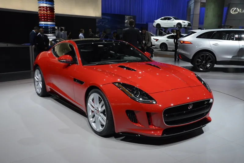 بالصور: 6  سيارات رياضية مثيرة في 2015