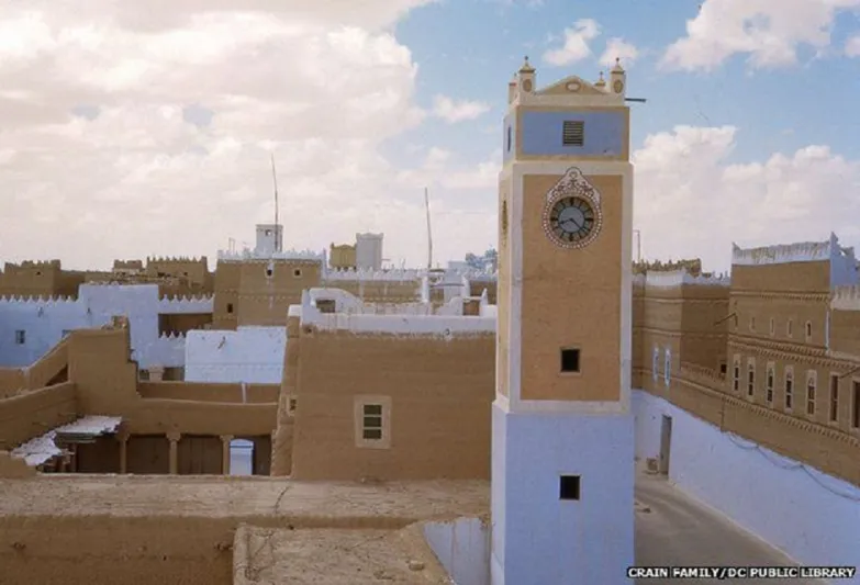 صور نادرة للملك عبدالعزيز والفريق الطبي الامريكي 