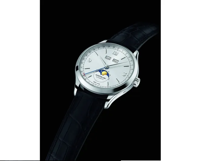 ساعة مون بلان هيريتيج بالتقويم المتكامل 