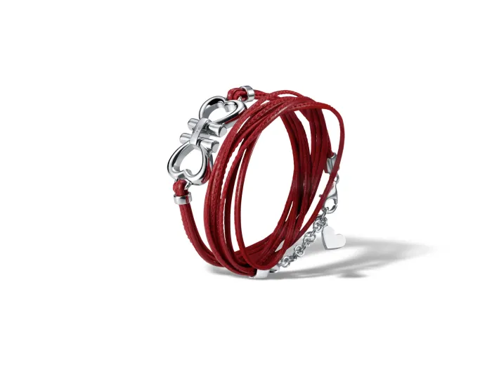 بالصور: لأسلوب متميز... لا تنسى السوار 