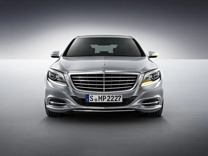 4 سيارات مثالية للعرسان الجدد