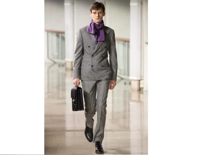 "استراقة نظر" الى أجمل بذلات الموسم المقبل 