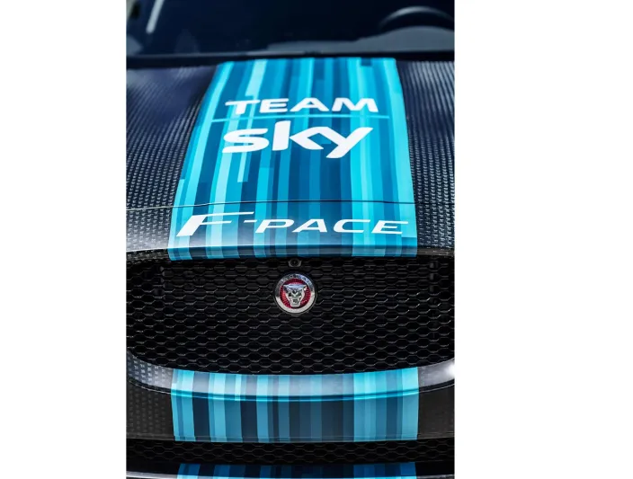 رباعية جاغوار تظهر للمرة الاولى في فرنسا