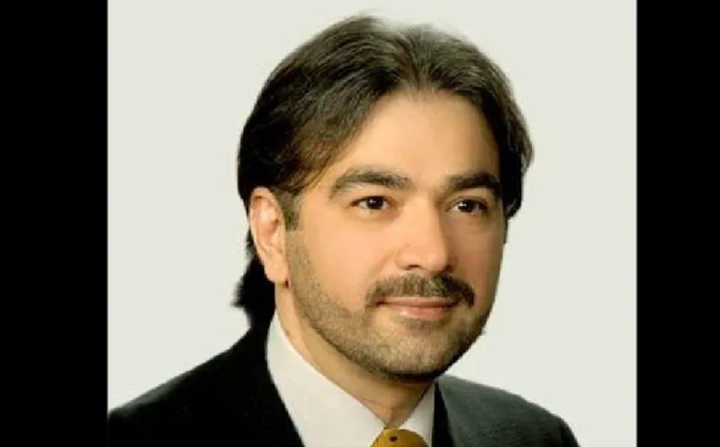 الرجل والقلق في العلاقة العاطفية.