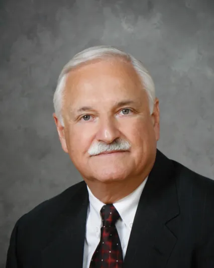 غريغ بوث رئيس Zippo  : خلال 81 عاماً لم يٌدفع سنت واحد لإصلاح ولّاعة من إنتاجنا.