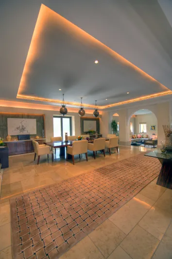 مدينة جميرا .. حكاية اماراتية بألوان البحر والصحراء