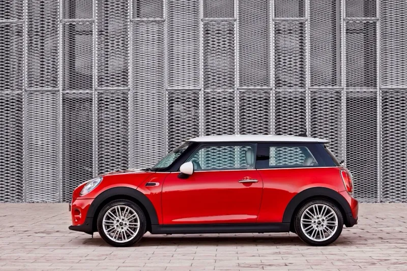 بالصور : mini coupe نصف قرن من الشباب.