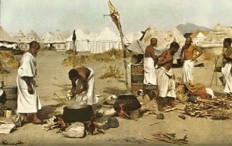 صور نادرة للحج قبل 65 عام