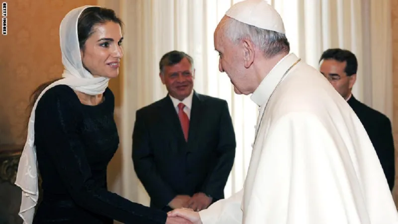 بالصور: مقتطفات نادرة من حياة ملكة الأردن