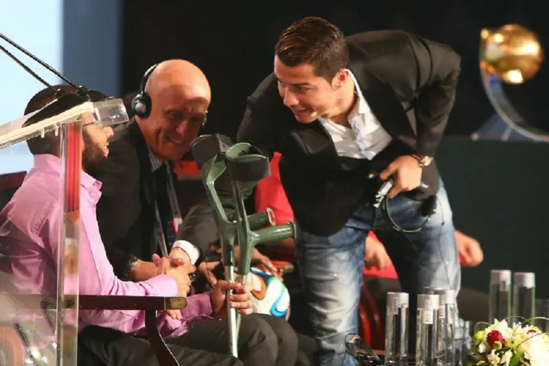 بالصور:رونالدو يدعم ذوي الاحتياجات الخاصة في دبي