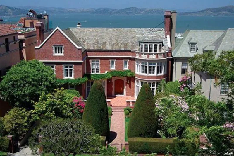 بالصور:جولة في قصر الرئيسة التنفيذية لـ"ياهو".