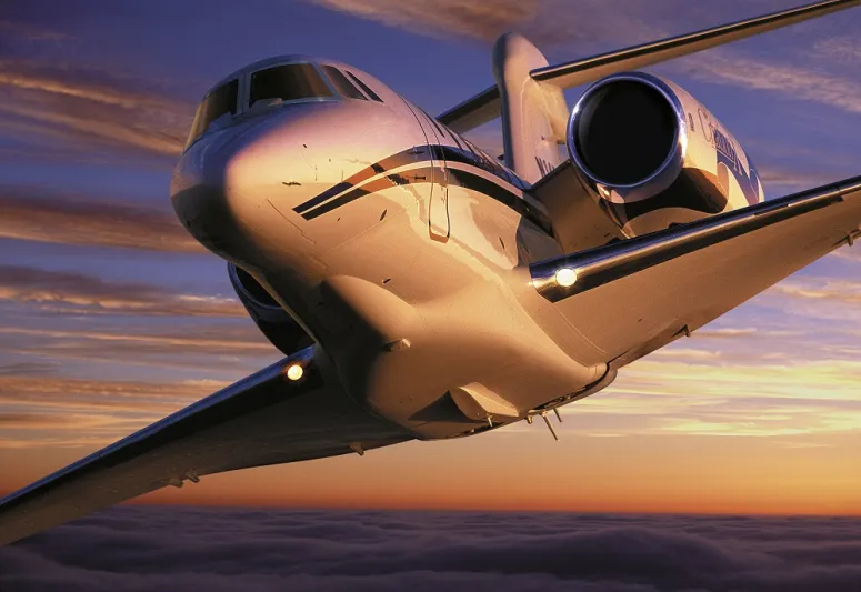 الطائرات الخاصة في 2014 أسلوب حياة أم مكتب طائر؟