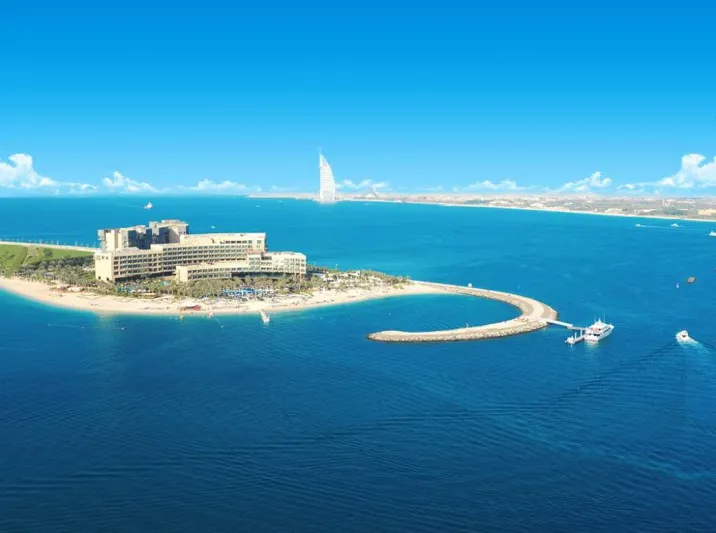 دبي: فندق سيستخدم نصف مليون نوع من الالعاب النارية راس السنة.