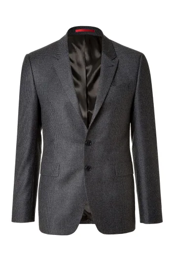 اللون الرمادي يأخذك من النهار الى الليل بأناقة كاملة  