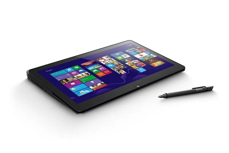 سوني تطلق كمبيوترها القابل للطي في الإمارات