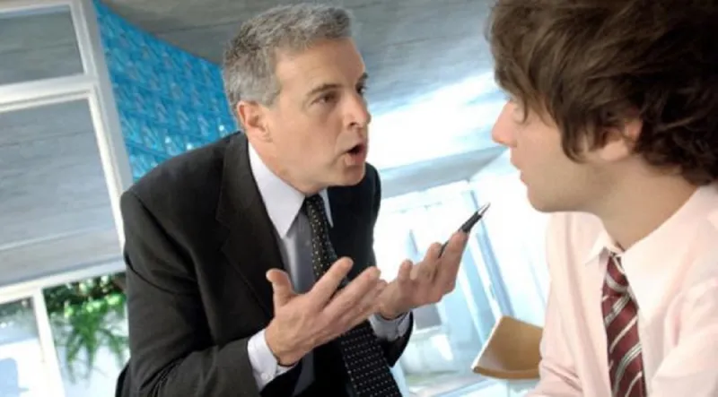 الفرق بين المدير الناجح والمدير الفاشل