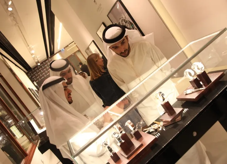  مارز غلوبال تطلق "شرودر"  للمجوهرات في دبي في غاليري امبتي كوارتر