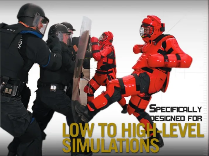 الرجل الأحمر.. بذلة قتالية سعرها 1500 دولار 