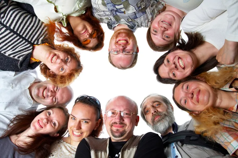 نصائح للتعامل مع شعوب العالم:لا تضحك للفرنسي ولا تصف الكندي بالأميركي!