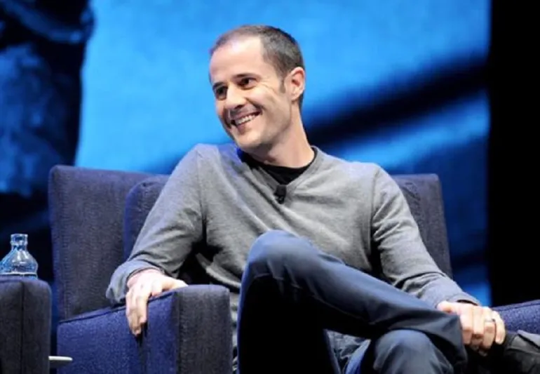 بالصور: تعرف على من يقف خلف تويتر .. فقراء تحولوا إلى أغنياء