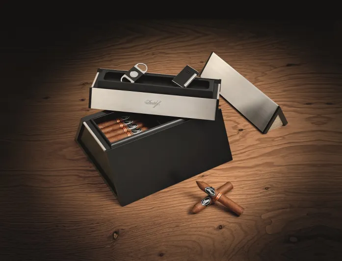 بالصور : الرجل ترافق سيجار دافيدوف من الحقل وصولا الى العلبة الفاخرة