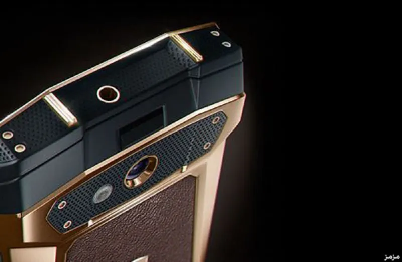 بالصور: لامبورجيني تطلق أول هاتف ذكي بسعر..