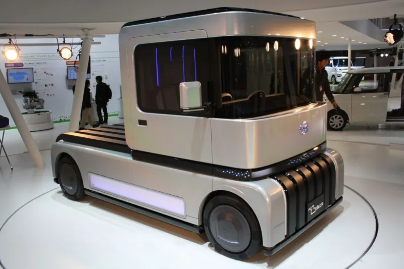 بالصور: سيارة دايهاتسو العجيبة FC Deck