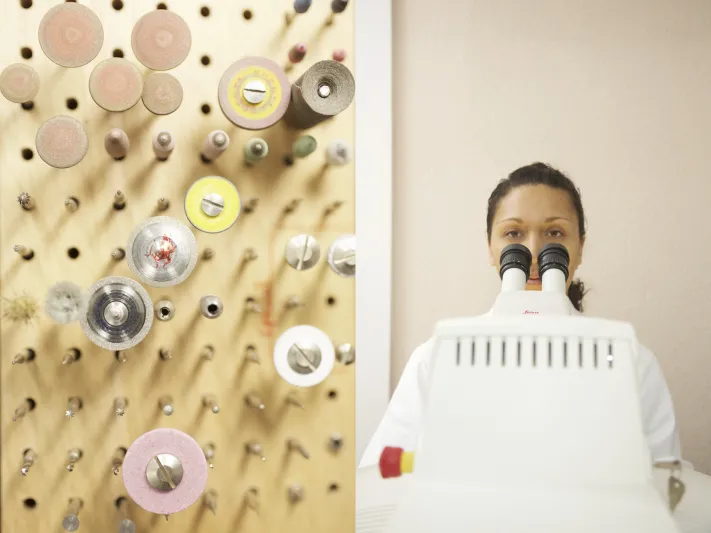 روجيه دوبوي تطرح إصدار فرسان الطاولة المستديرة بقيمة مليون درهم