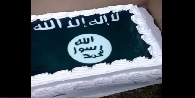 شركة أميركية تزين قالب حلوى بعلم "داعش"! 