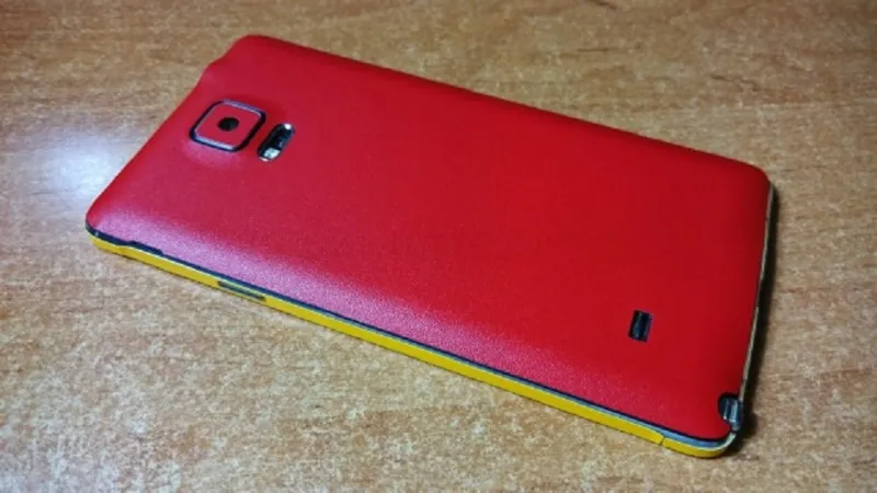 بالصور:صنع نسخته الخاصة من الرجل الحديدي ولكن من النوت 4