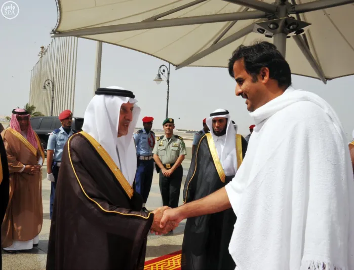 بالصور:حفل إفطار الملك سلمان إكراما للشيخ تميم أمير قطر 