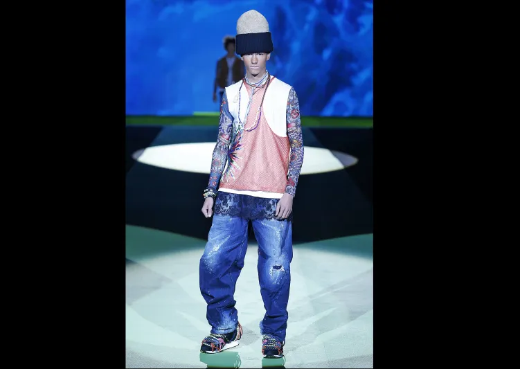 بالصور: ديسكوارد2 جنون الموضة وتمردها