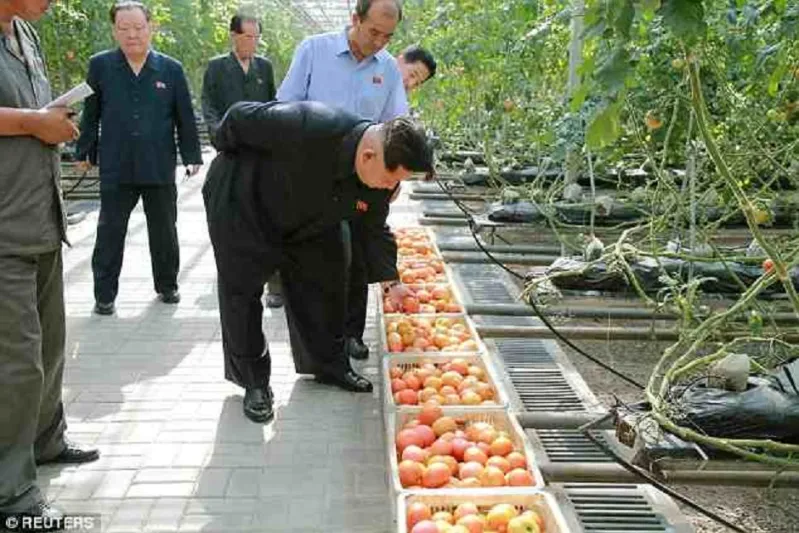 صور..ماذا فعل زعيم كوريا الشمالية بسبب خوفه من التسمم؟