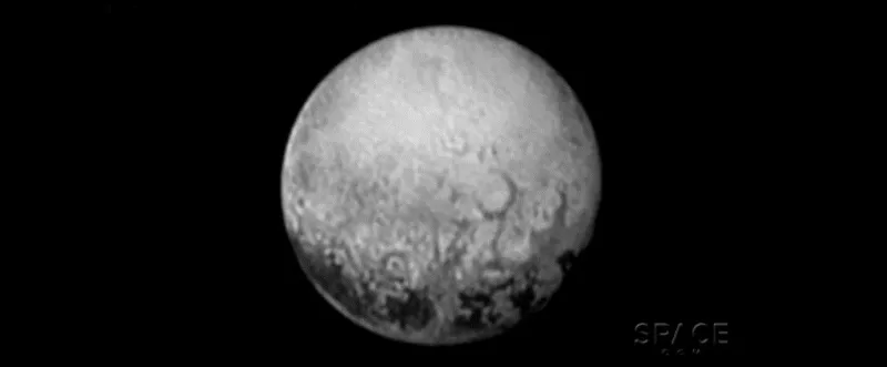 بالصور: لأول مرة في التاريخ مركبة ناسا قريبة من بلوتو 